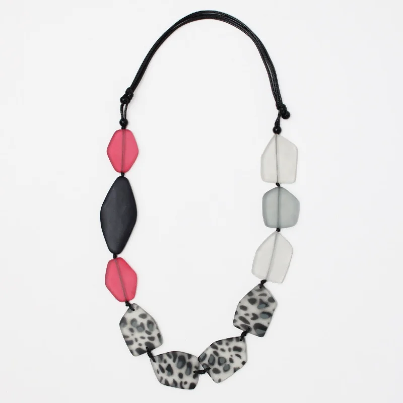 women minimalistic necklaces -Frosted Geometric Resin Estelle Necklace