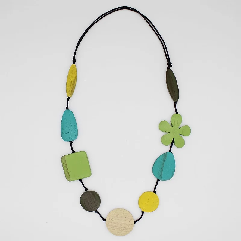 women boho chic necklaces -Green Blossom Wood Necklace